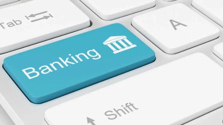 Govt notifies Banking Laws (Amendment) Act 2024; four nominees now allowed per account